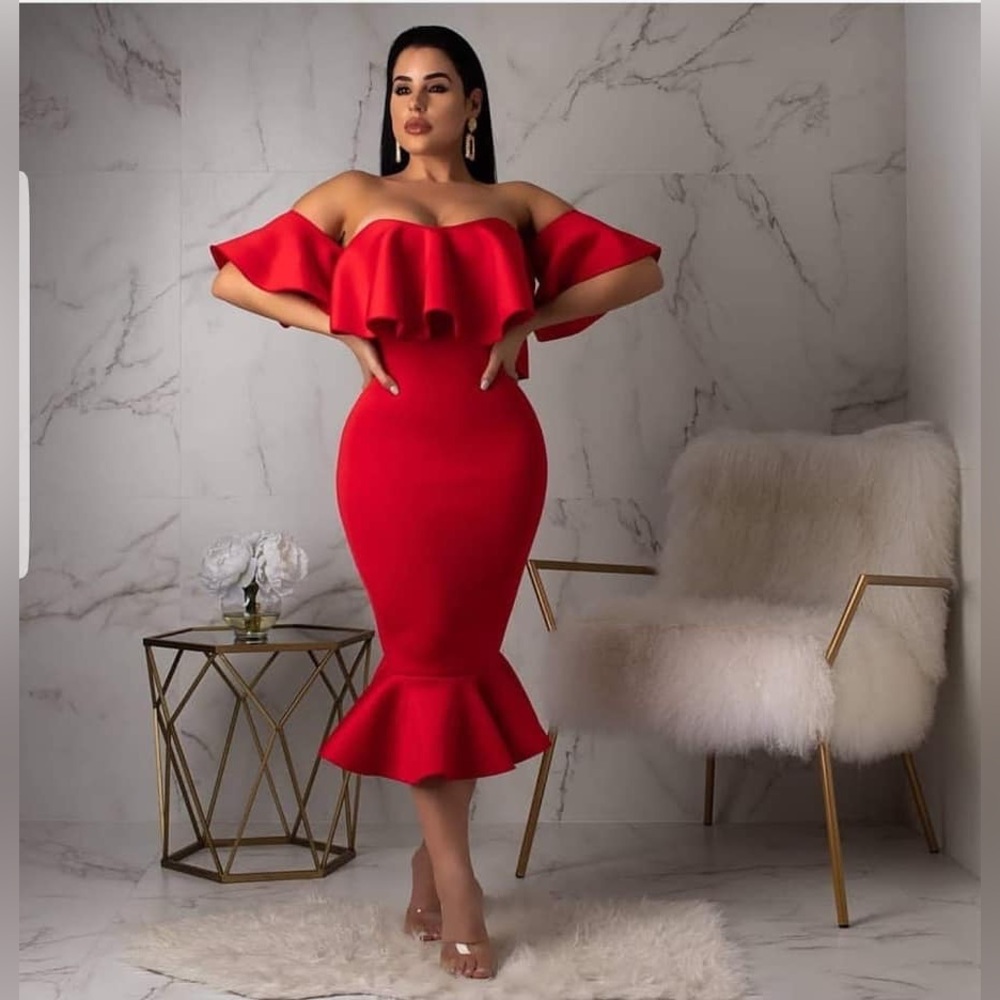 Eleganzarella Crimson‎ Red Allure Off-Shoulder Ruffle Midi Scuba Dress S M